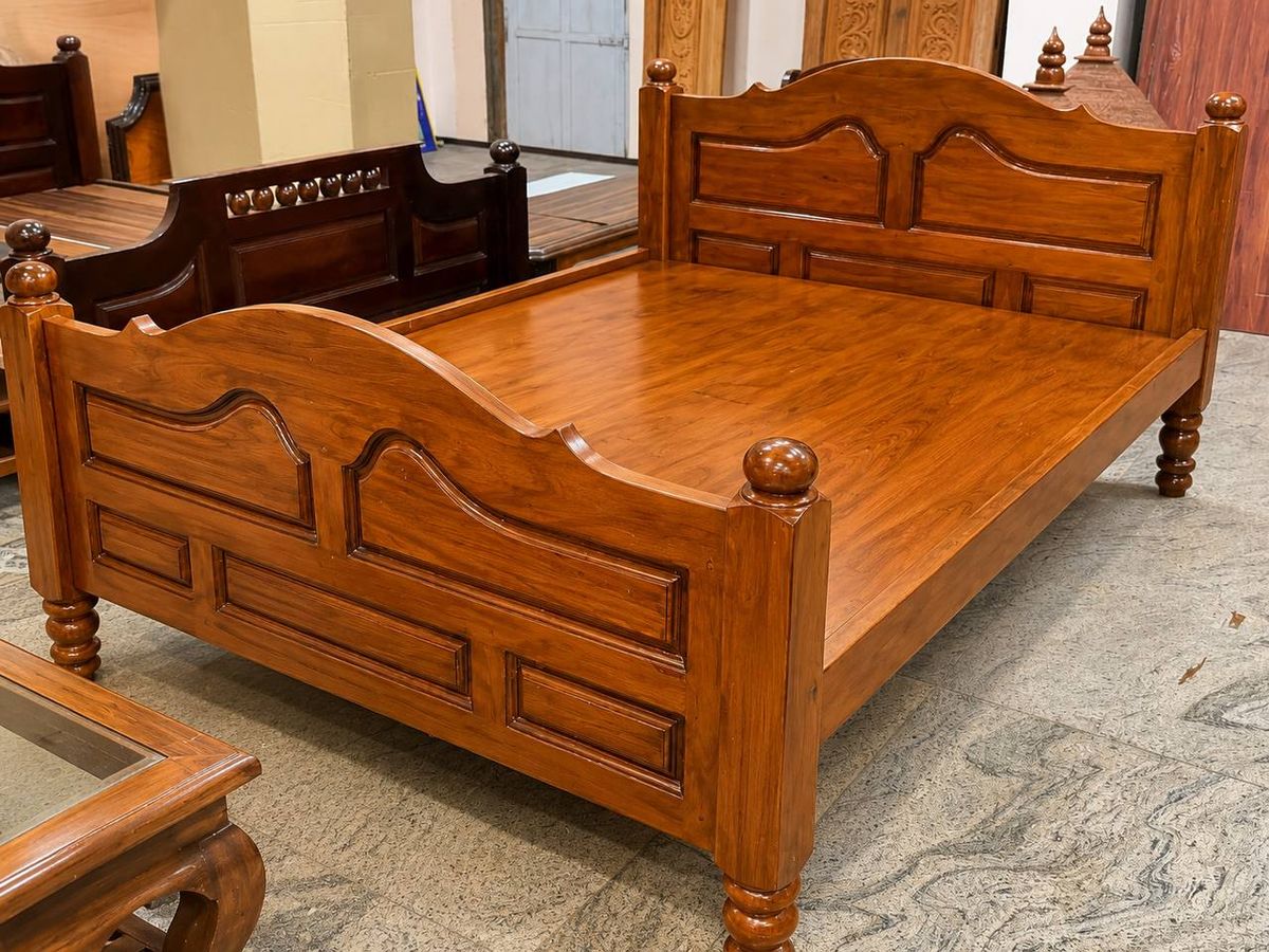 Wooden Cot