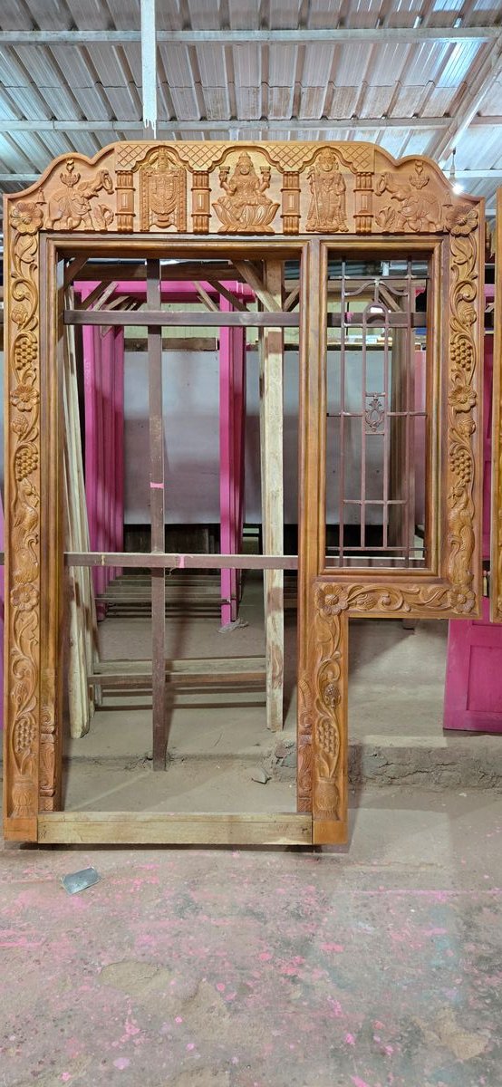 Wooden Main Frames