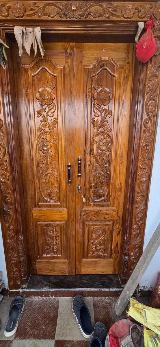 Wooden Main Frames